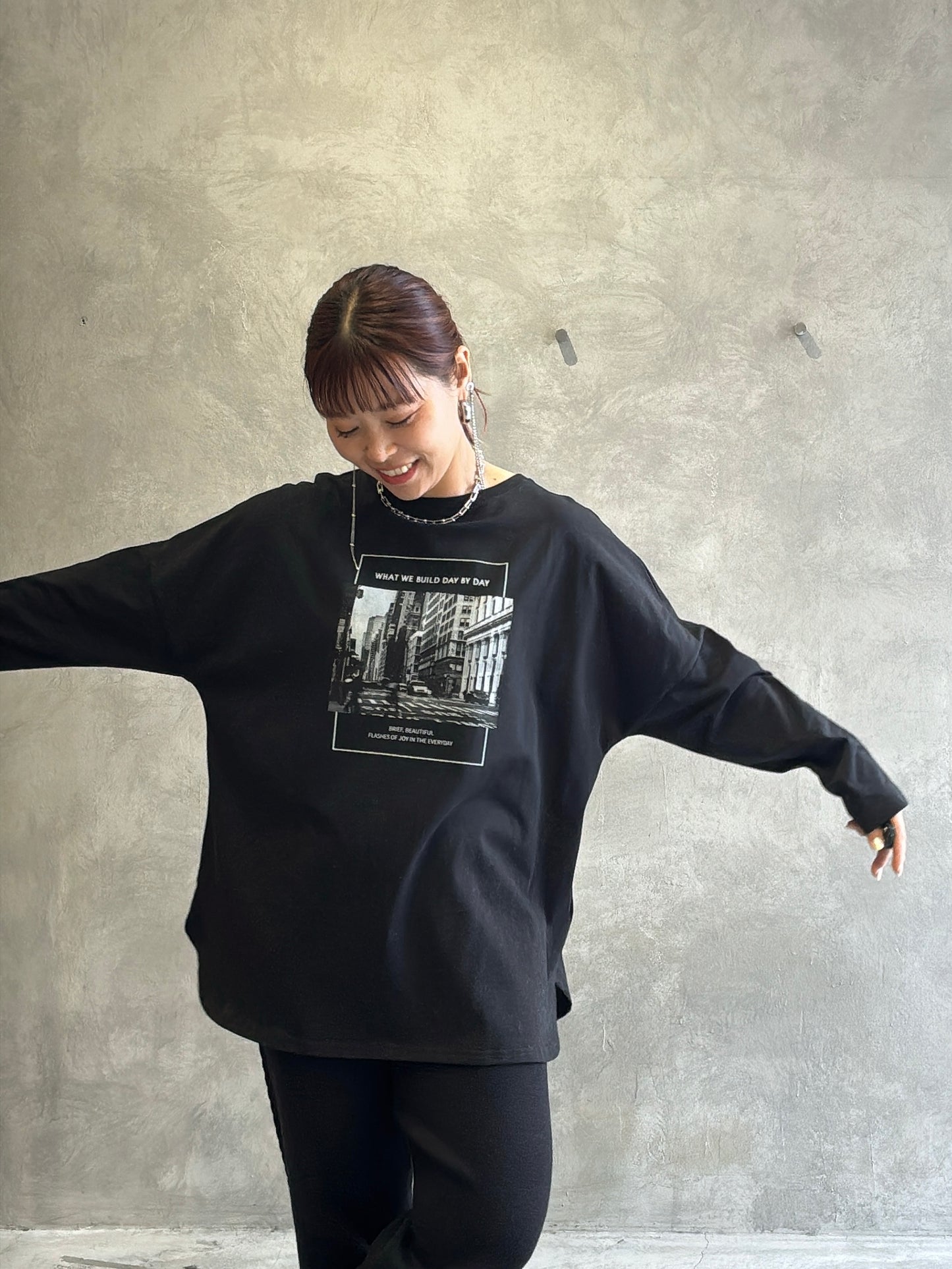 2way（ビル＆ロゴ）プリントカットソー／Dignite collier