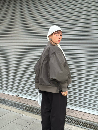 ナイロンツイルポンチョライクMA-1／trois