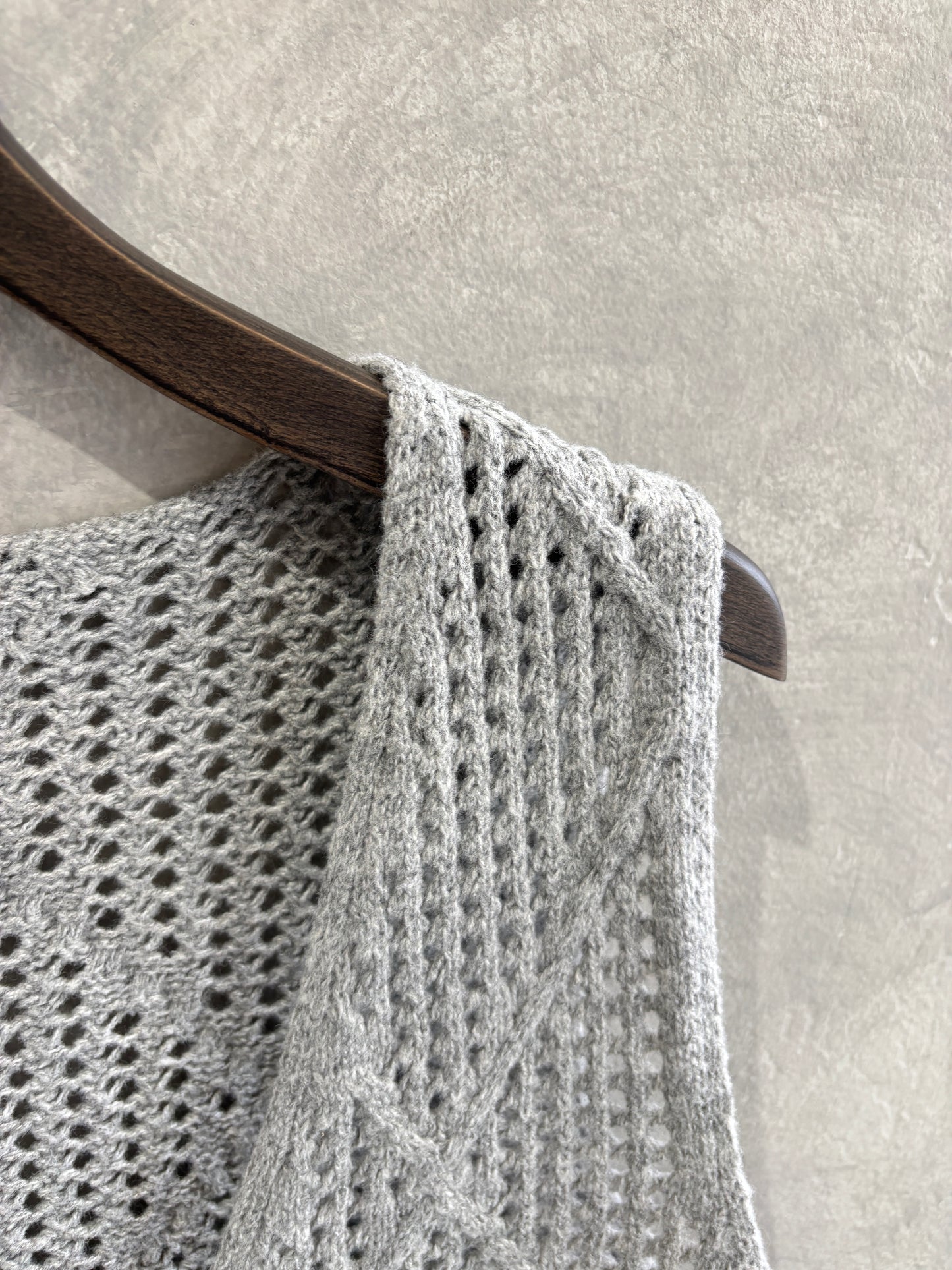 透かしアーガイルニットベスト／CYAN tokyo