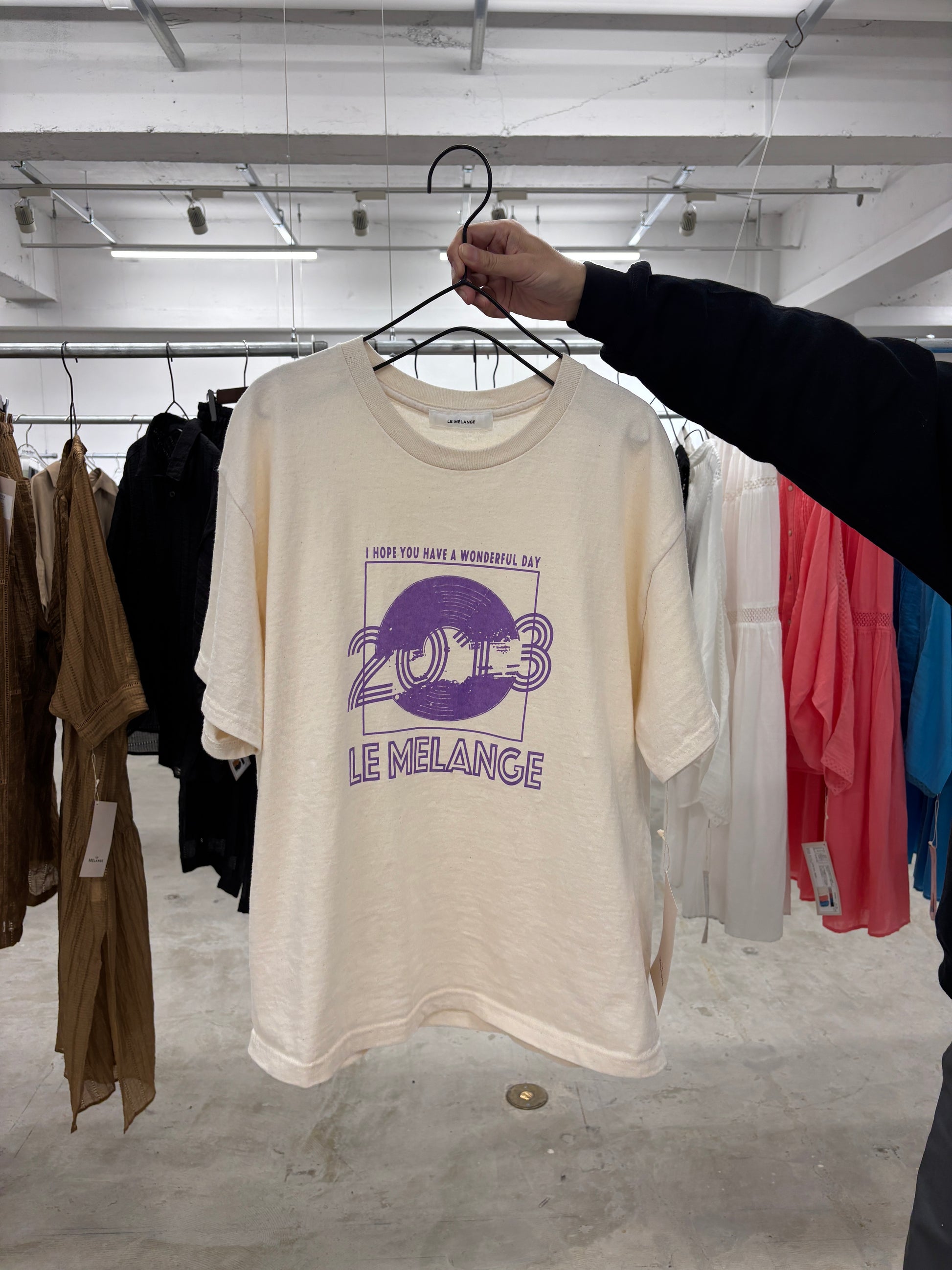 受付終了【予約販売】プリントTシャツ／8621008／LE MÉLANGE／2026 SS#2