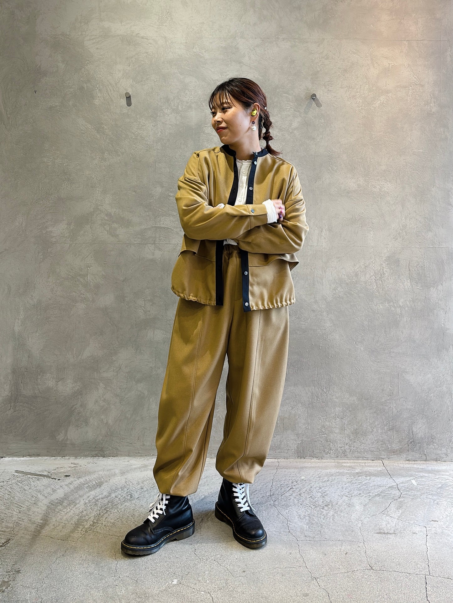 ノーカラードッキングシャツ／trois