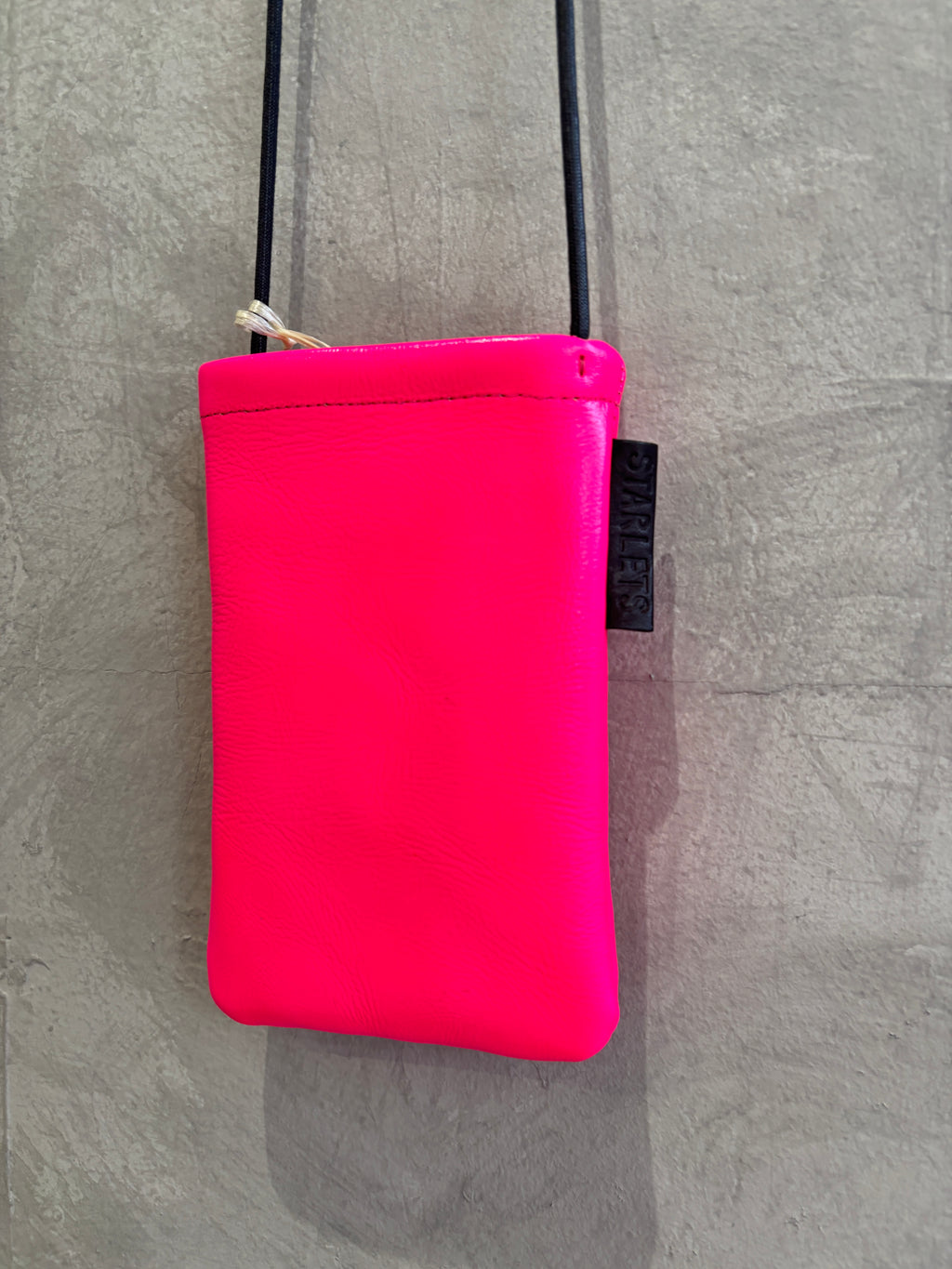 【新色追加】ネオンカラーサコッシュ／SP240214