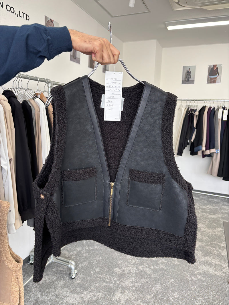 【予約⚡︎販売】バックオーバームートンベスト／604499／CYAN tokyo／2026 AW#1