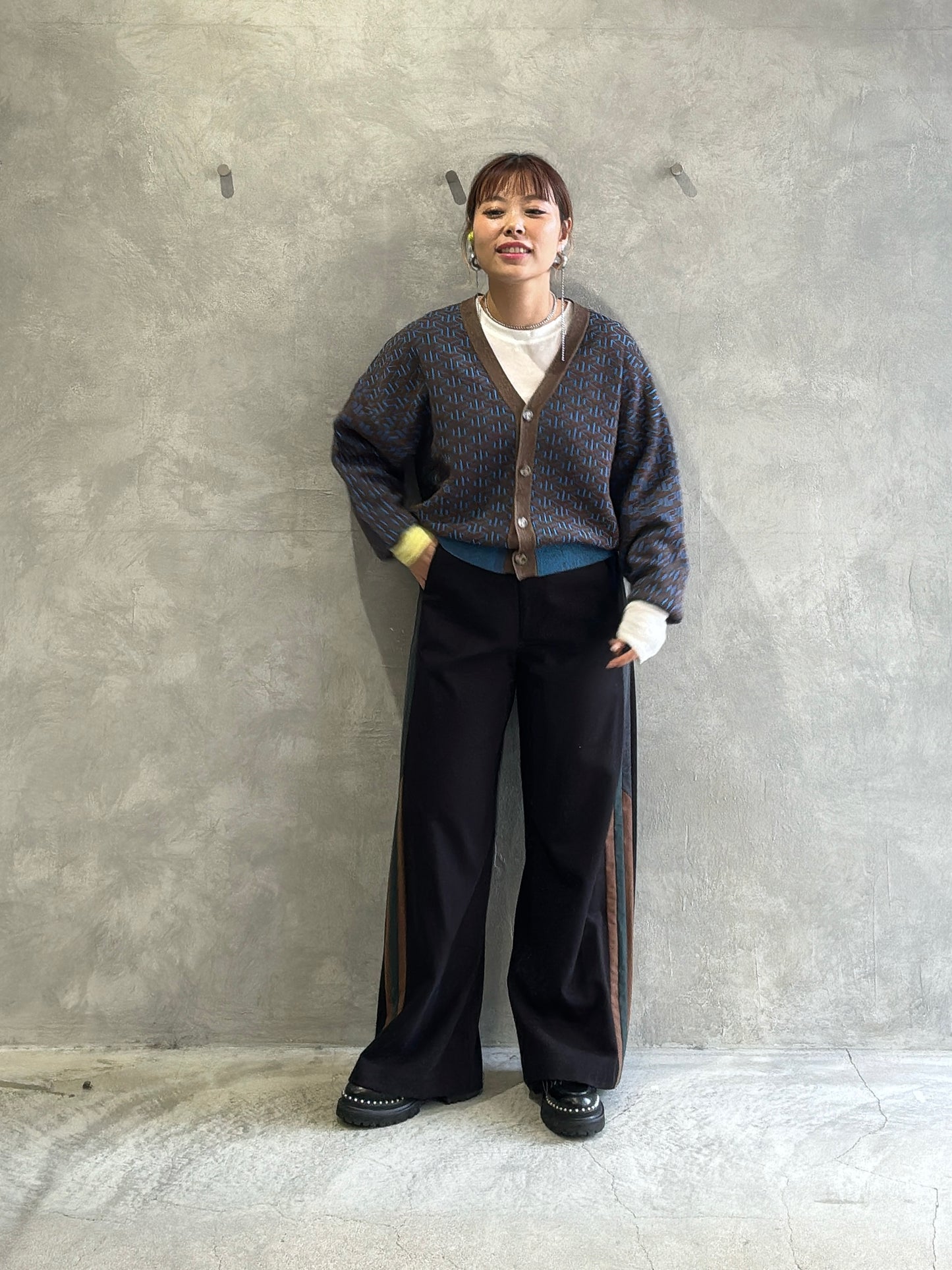 バイカラーインナーニット／LHELBIE