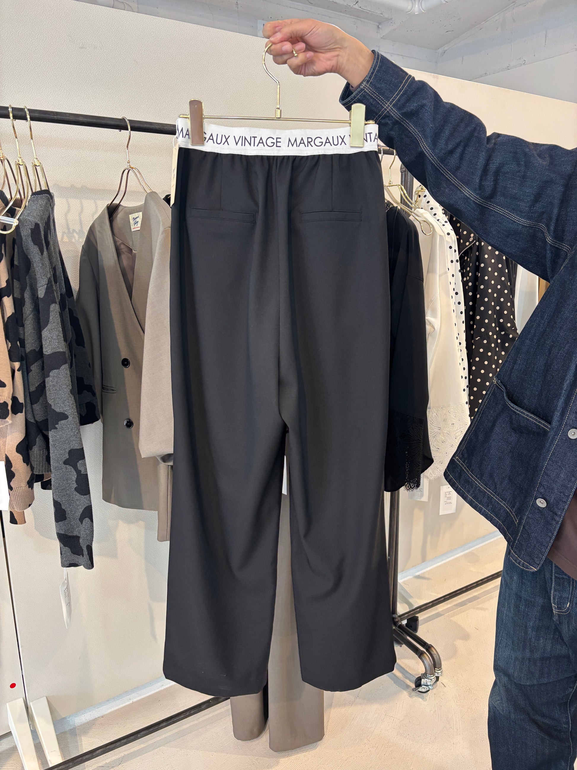 【予約⚡︎販売】ロゴウエストタックパンツ／MG PT-26089-A／MARGAUX VINTAGE／2026 AW＃1