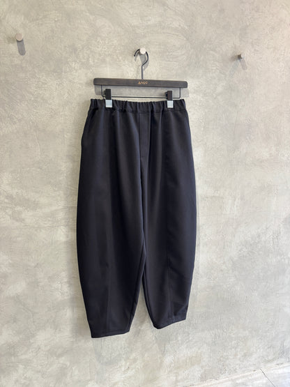 イージーカーブパンツ／trois