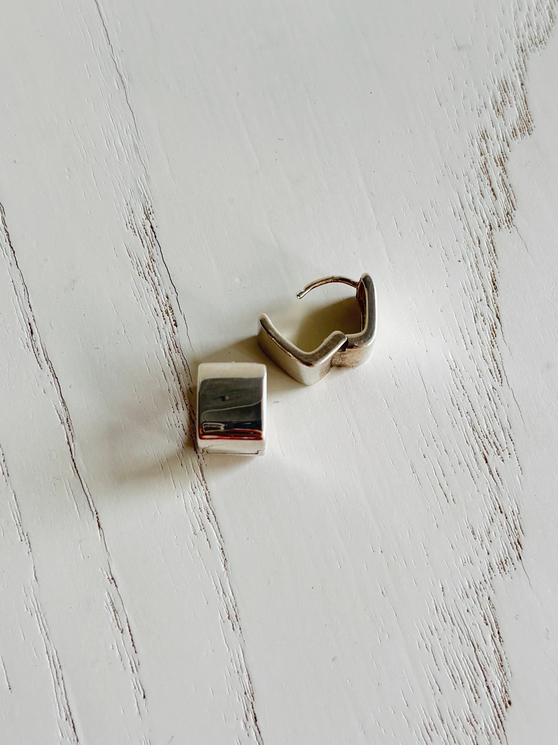 スクエアピアス／silver925