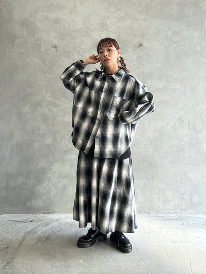 チェックタックスカート／Dignite collier