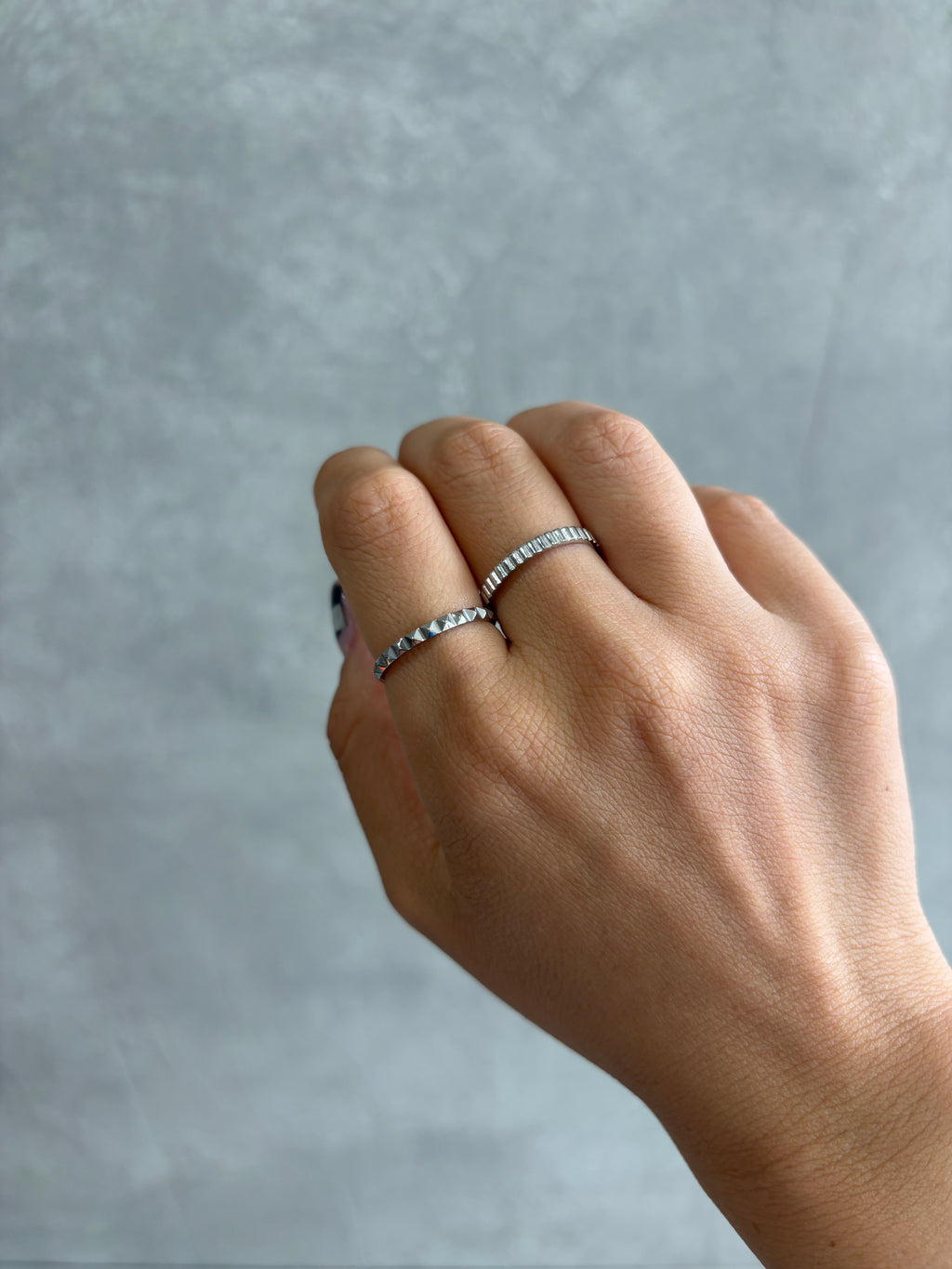 スタッズリング