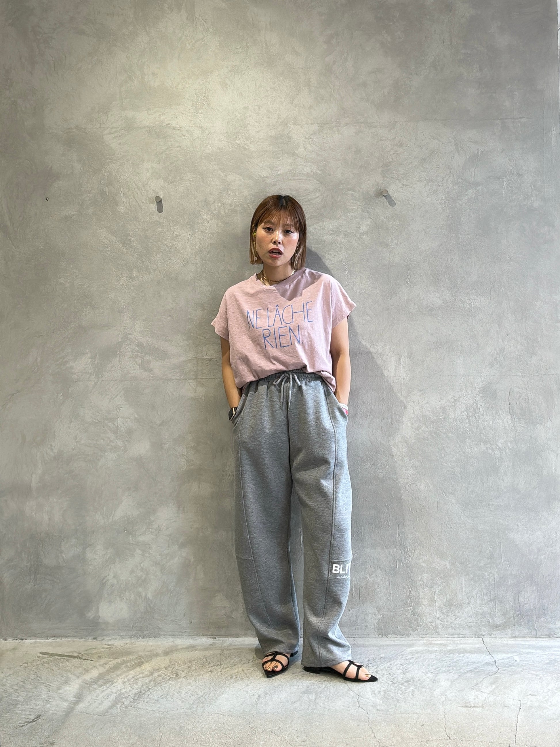 【予約販売】NE LACHE RIENロゴゆるフレンチスラブTシャツ／ING