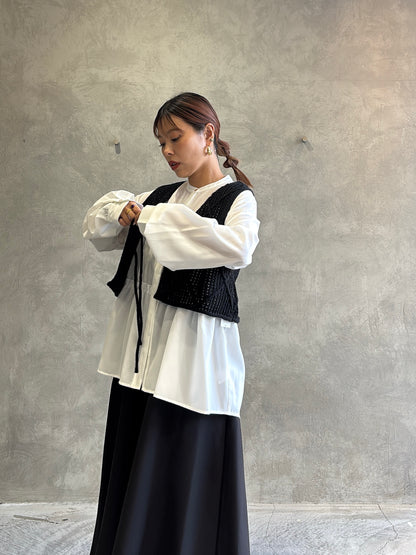 シャーリングティアードブラウス／CYAN tokyo