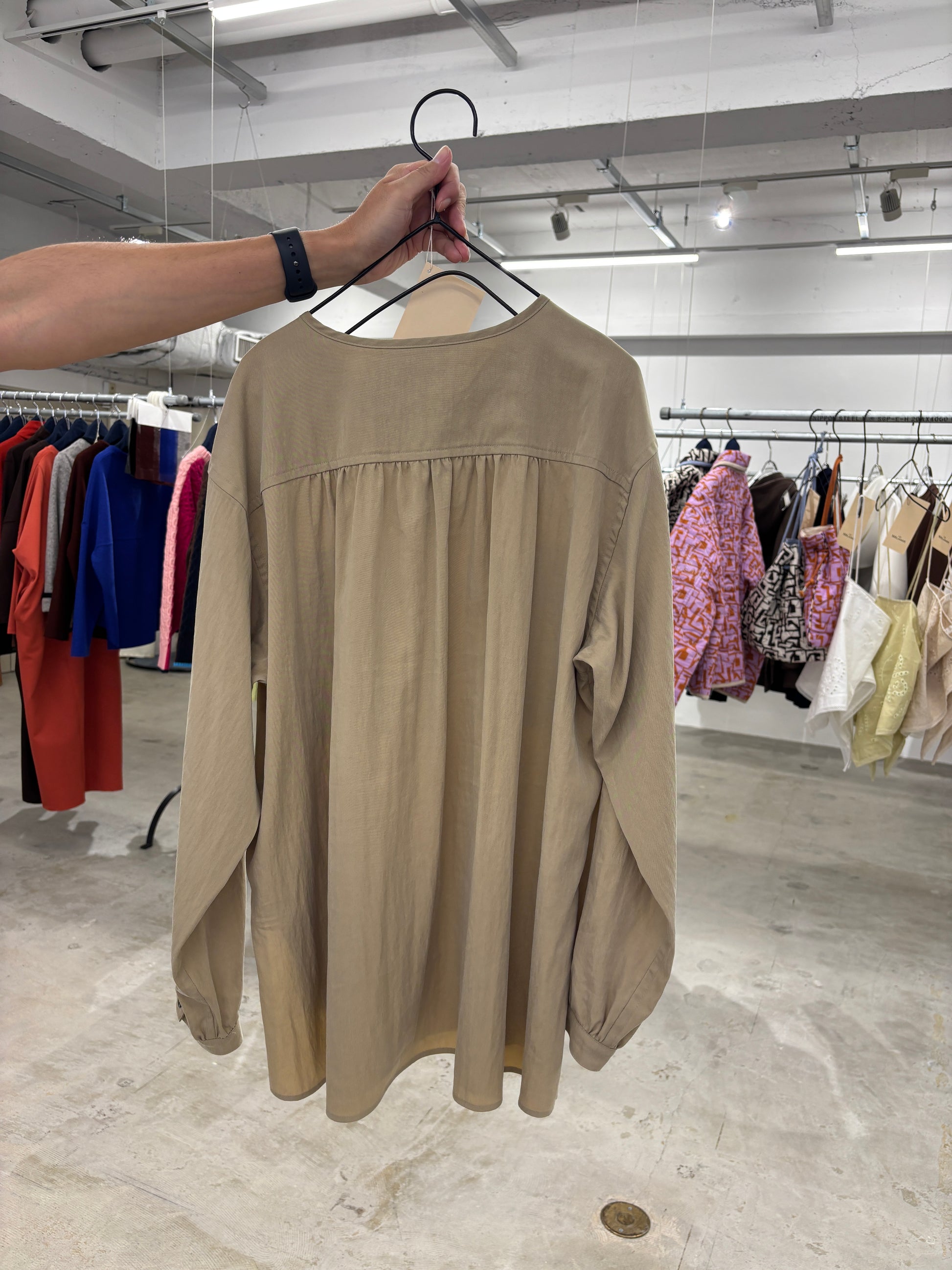 【予約⚡︎販売】ノーカラープルオーバーシャツ／8653203／LE MÉLANGE／2026 AW #2