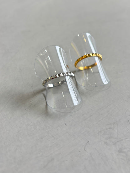 スタッズリング