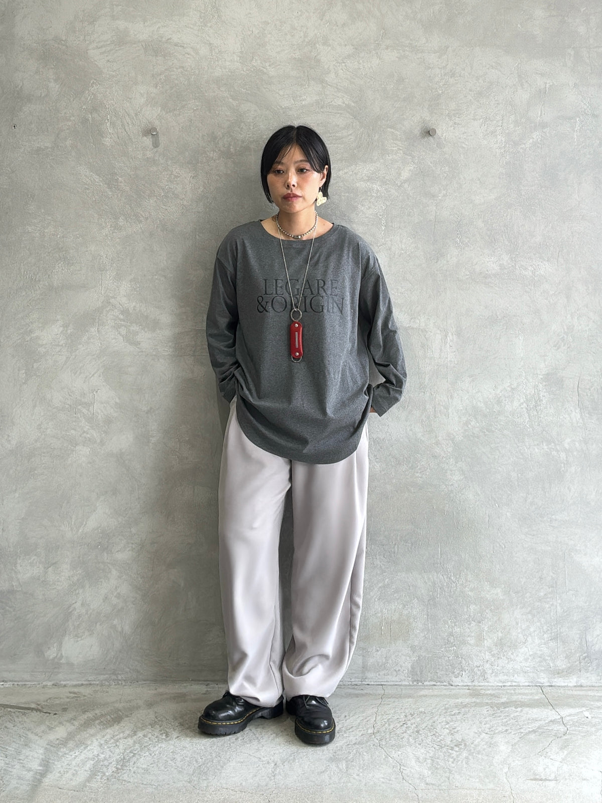 ロゴプリントロンT／Anna Kerry