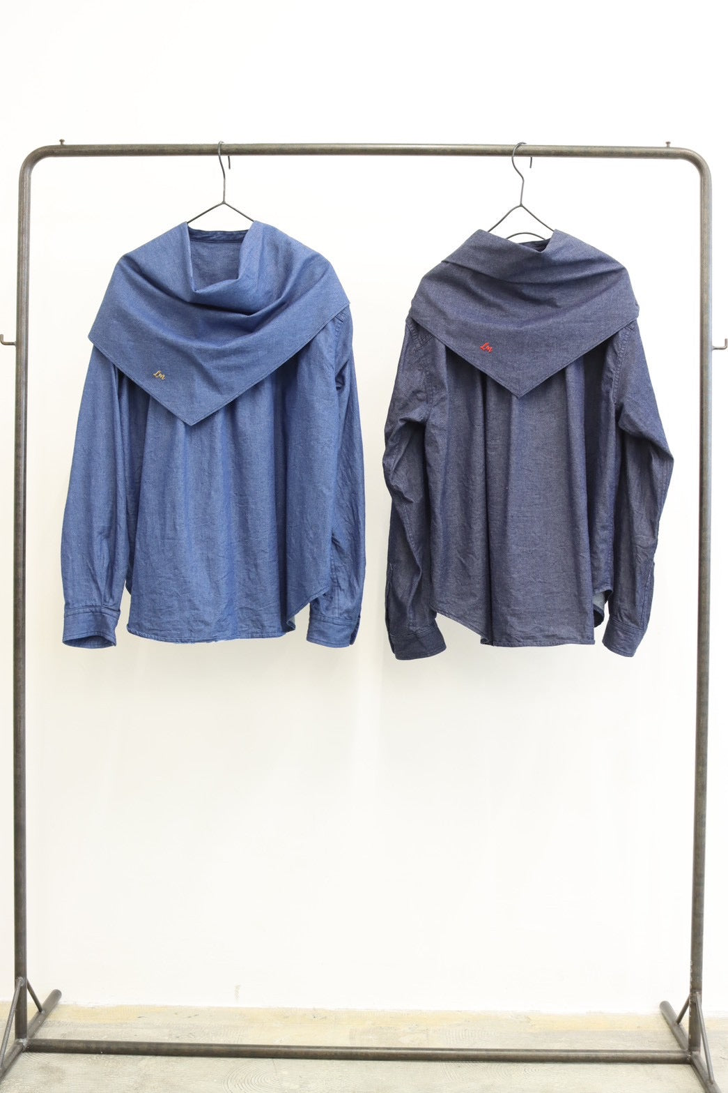 【予約⚡︎販売】スタンドカラーデニムシャツ（スカーフ付き）／#8643203／LE MÉLANGE／2026 AW #1