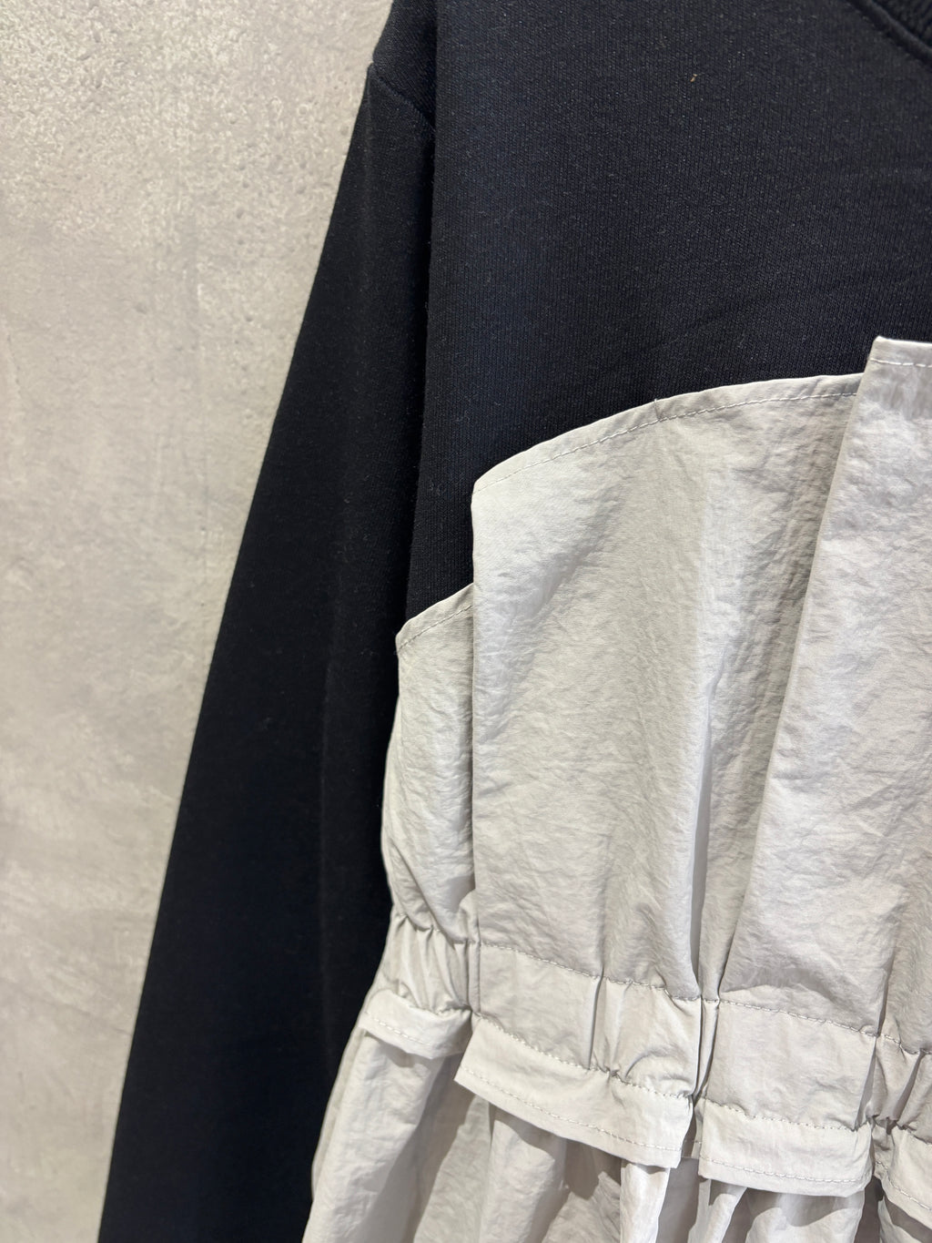 フリル切替スウェット