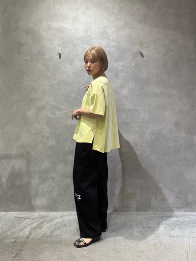 オーバーサイズロゴTシャツ／Anna Kerry
