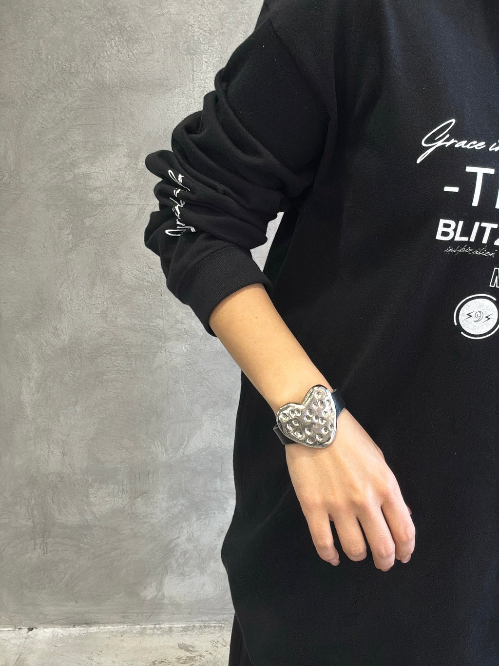 【予約販売】ストロベリーハートレザーブレスレット