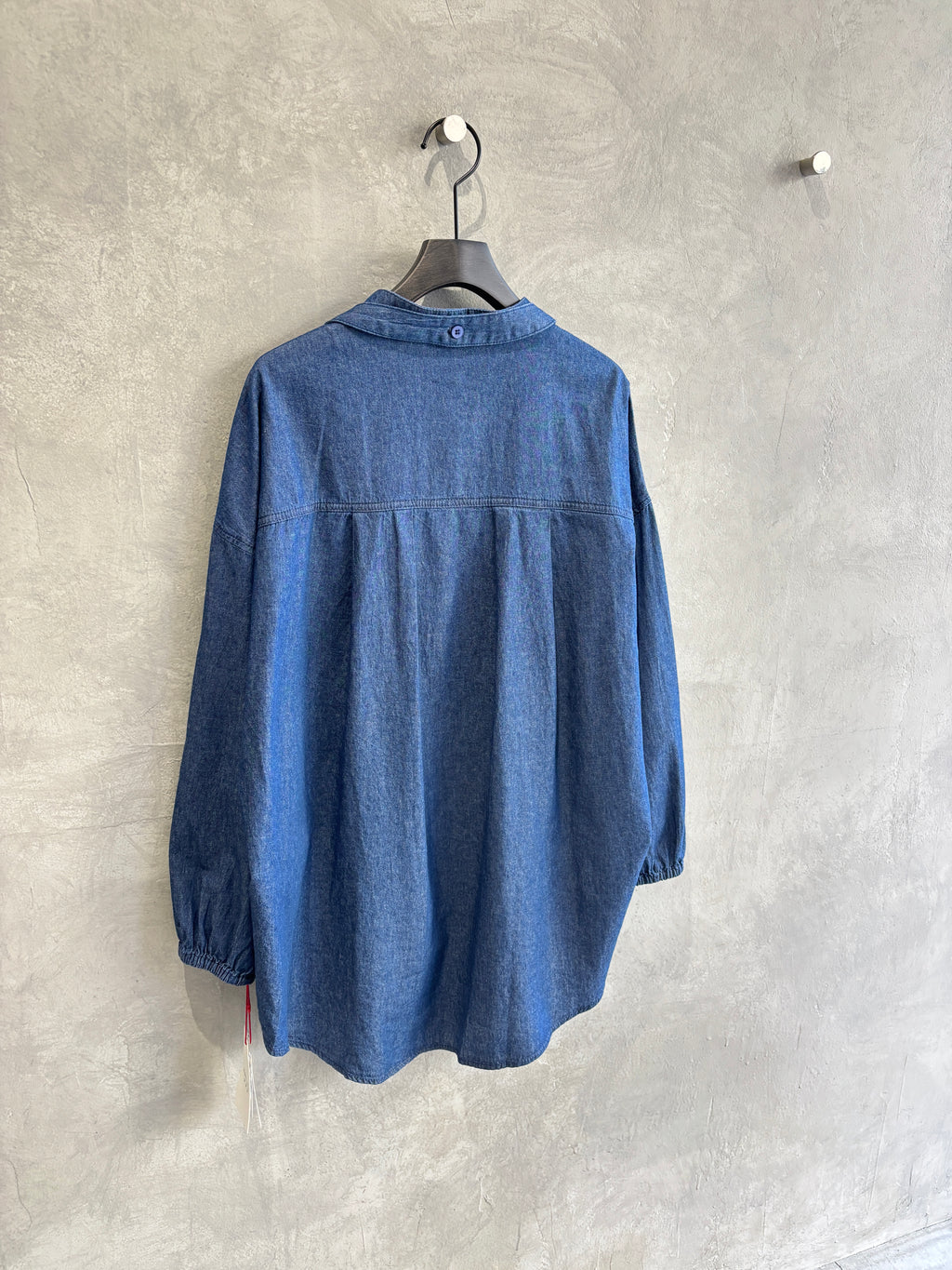 ライトデニムブラウス／Dignite collier