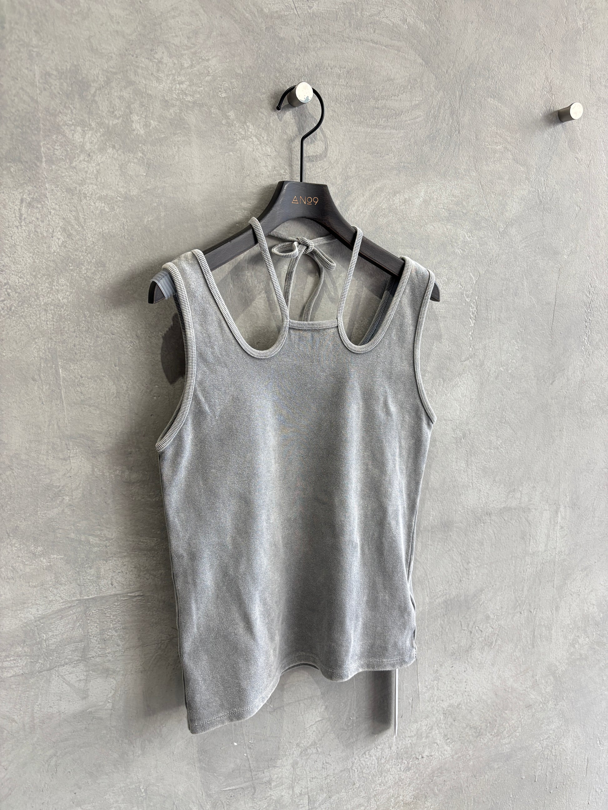 #勝ち確【予約⚡︎販売】ホルターデザインノースリーブ／VERSEAU