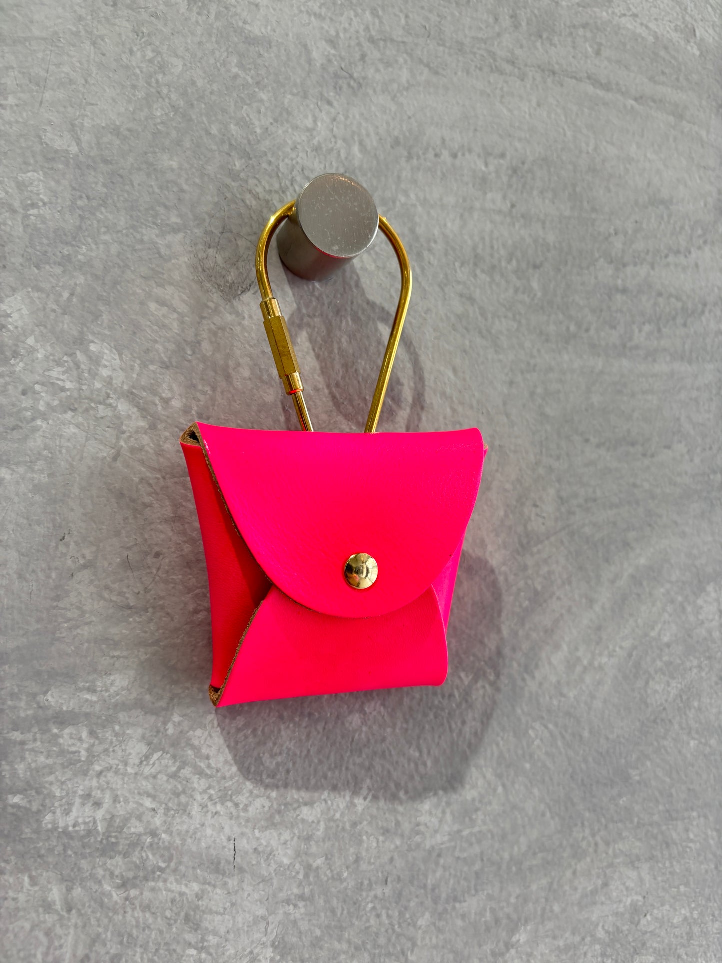 レザーminiマルチケース／OS250933