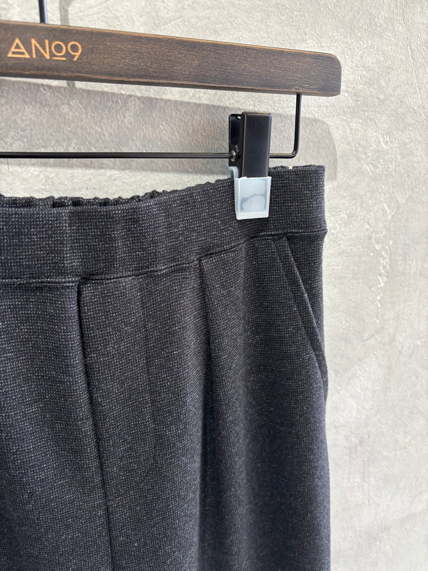 ウールタックパンツ／LE MÉLANGE