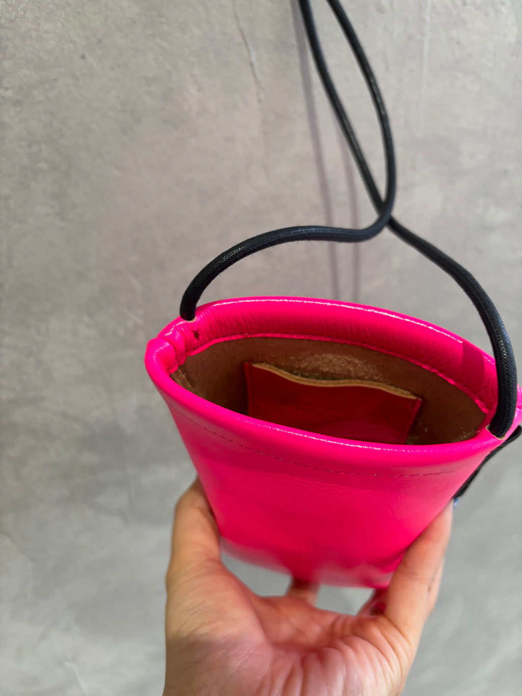 【新色追加】ネオンカラーサコッシュ／SP240214