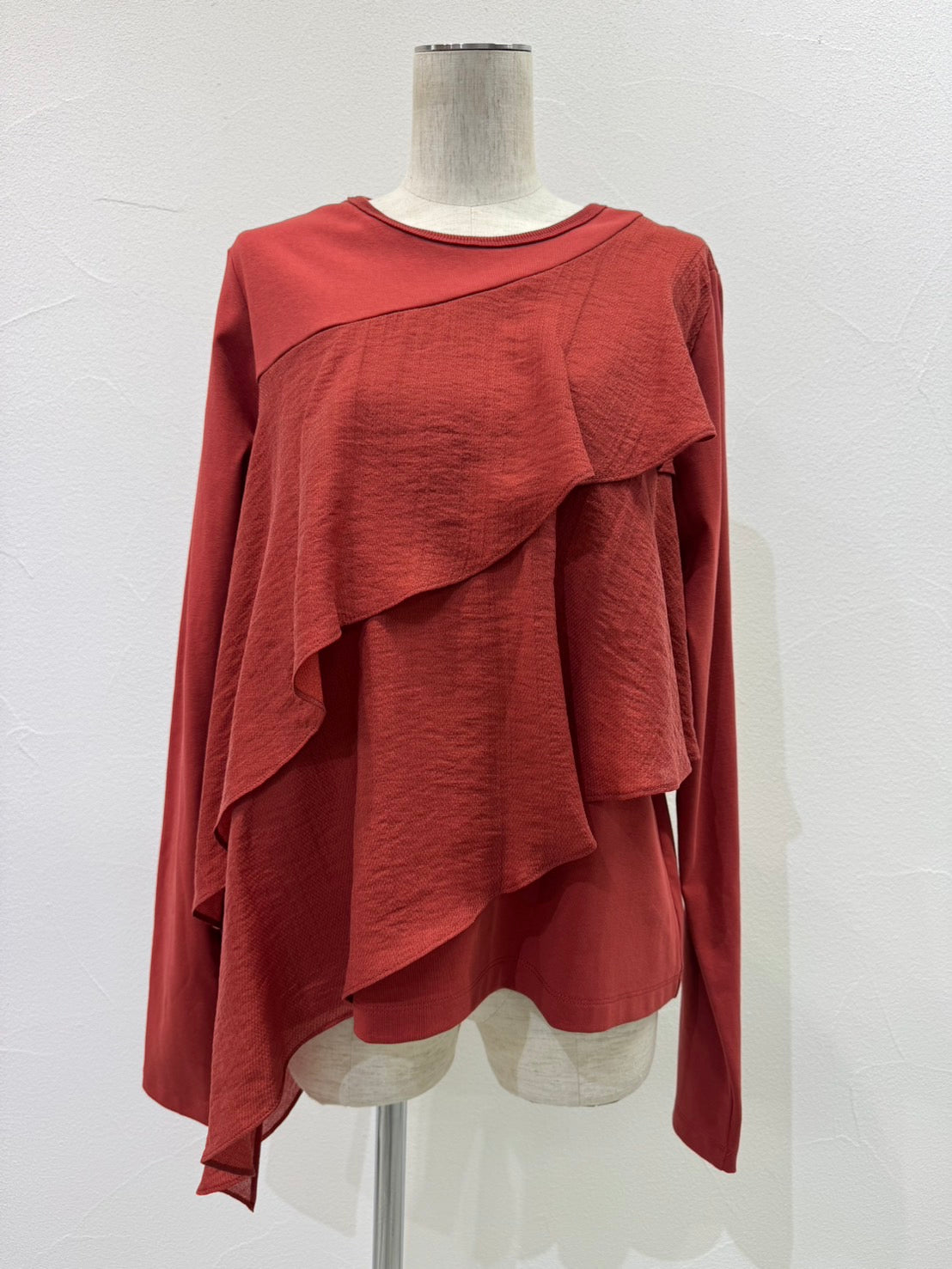 【予約⚡︎販売】アシメフリルコンビTOPS／604486／CYAN tokyo／2026 AW#1