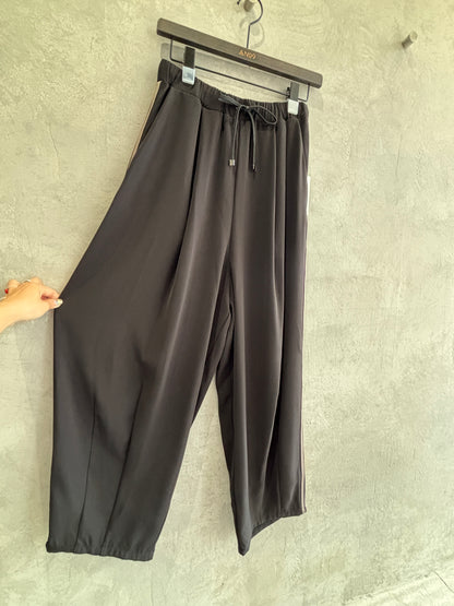 サイドラインバレルレッグパンツ／ayane