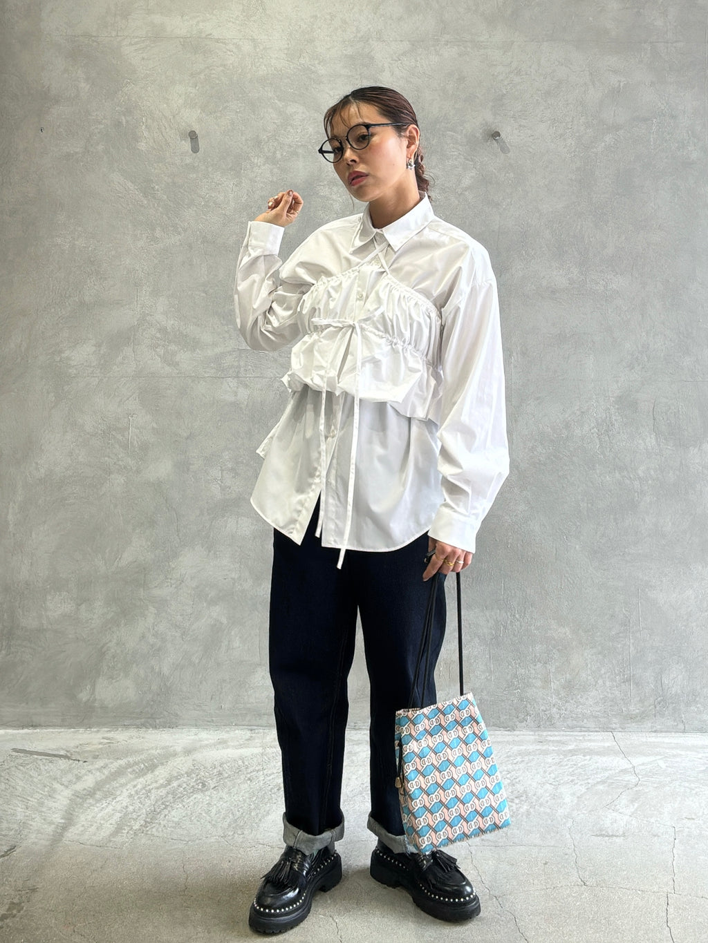 ギャザーぺプラム付きシャツ／VERSEAU