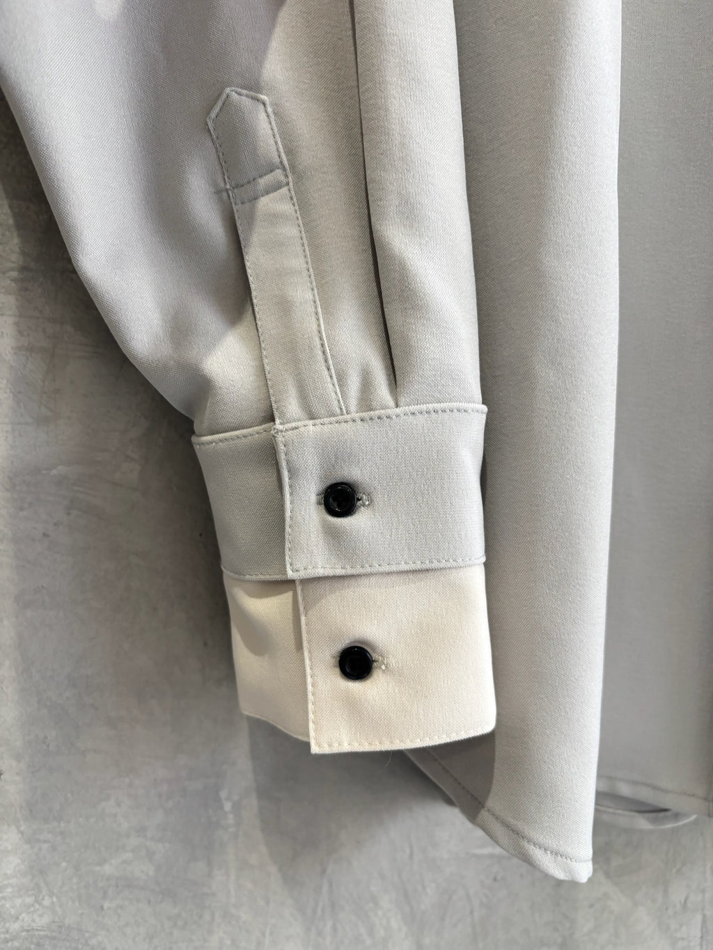 ★ダブルカフスシャツ／Dignite collier