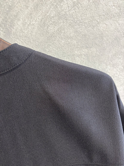 シャーリングティアードブラウス／CYAN tokyo