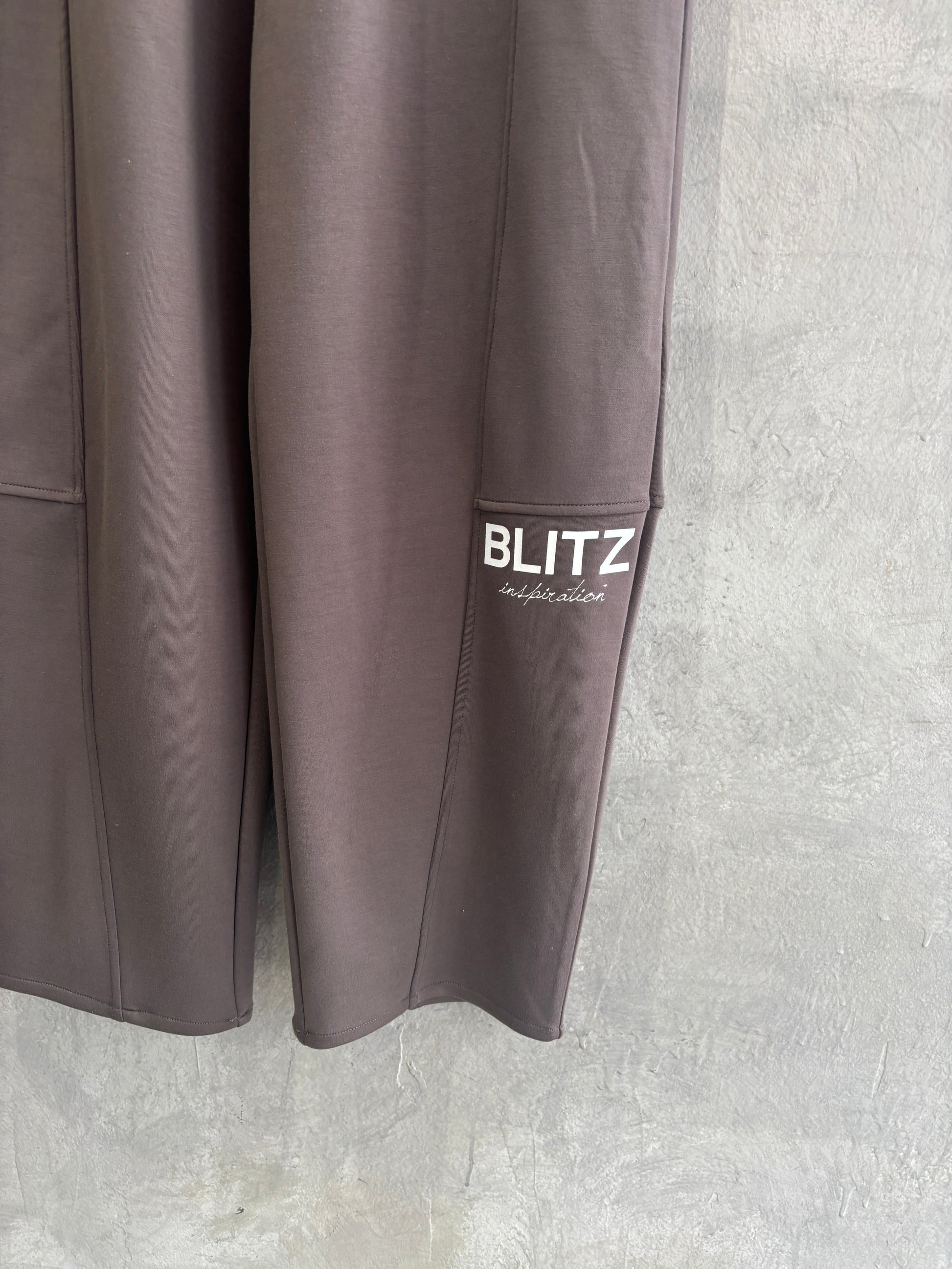 #勝ち確【新企画‼︎】ダンボールニットパンツ