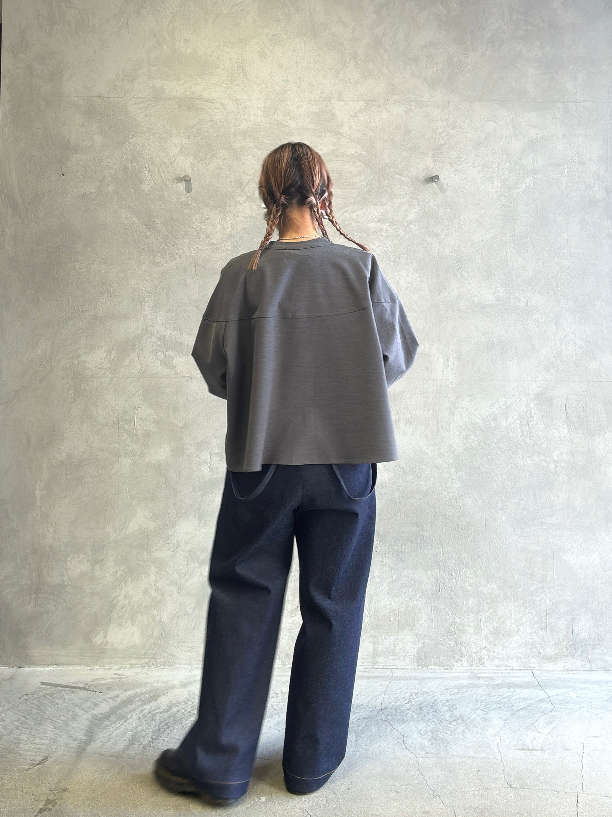 ★ラウンドステッチサーキュラシャツ／CYAN tokyo