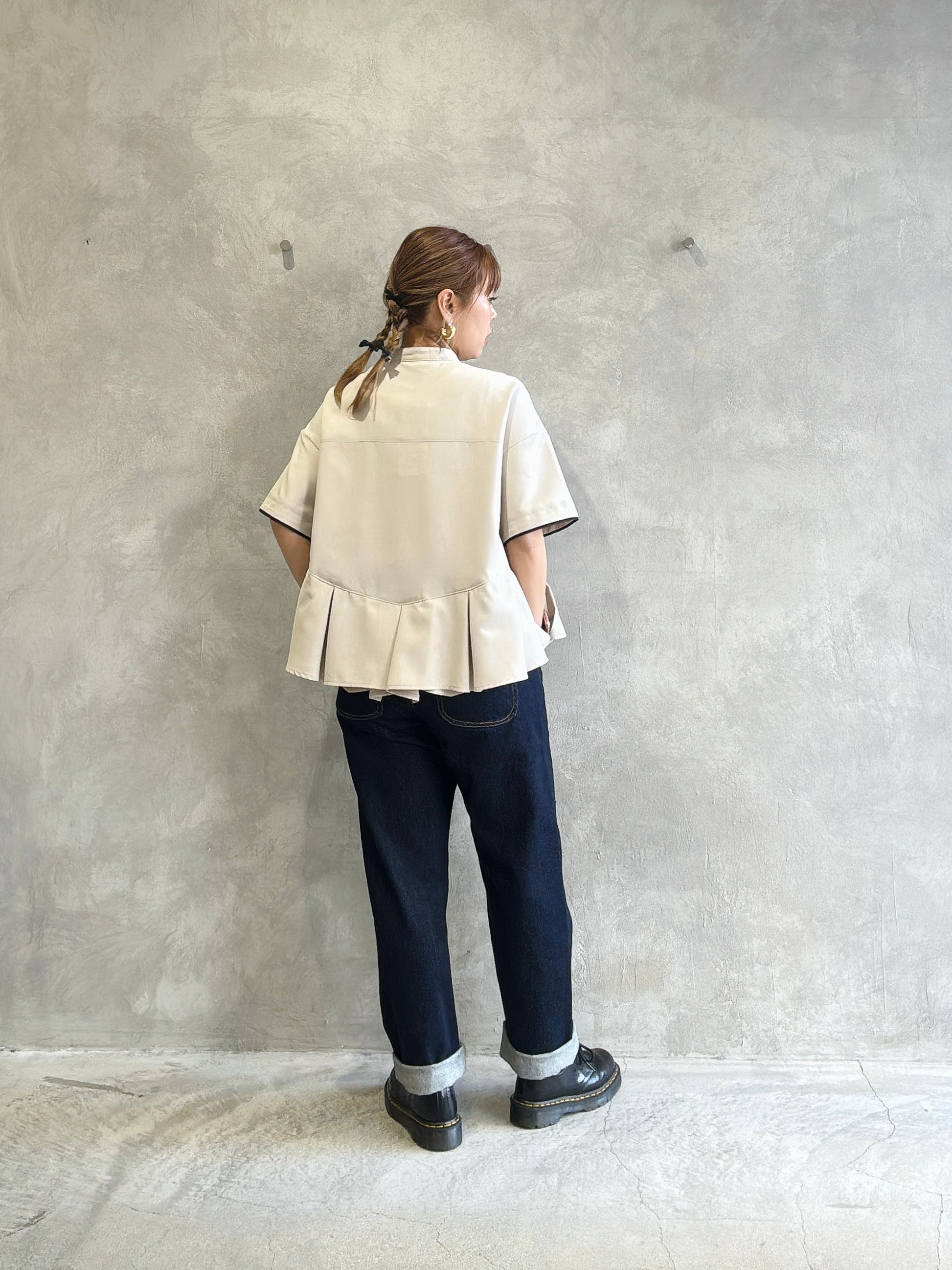 ぺプラムブラウス／trois