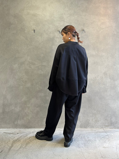 ノーカラードッキングシャツ／trois