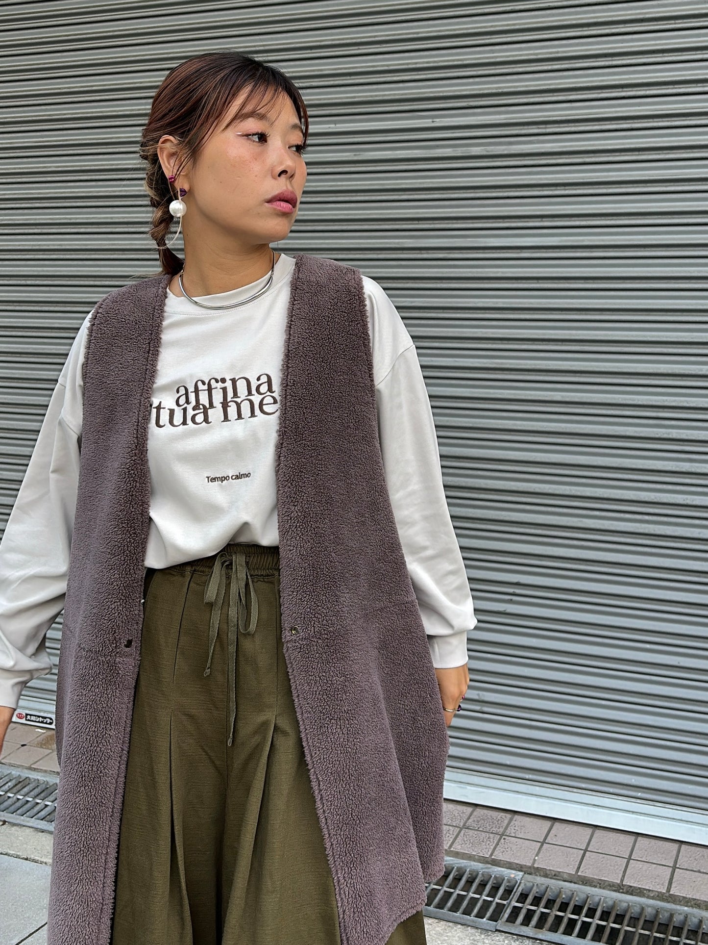 刺繍ロゴカットソー／Anna Kerry