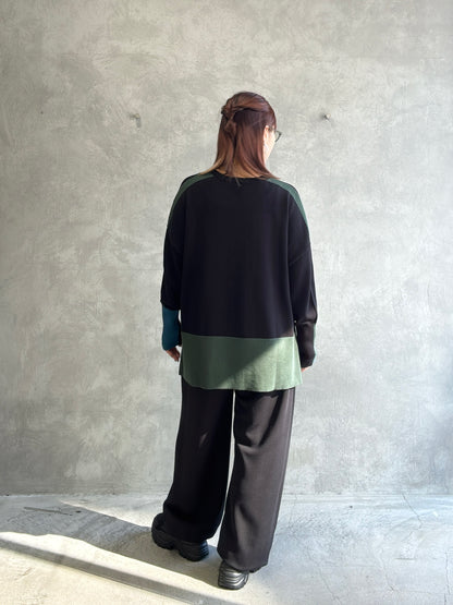 配色ドルマンニット