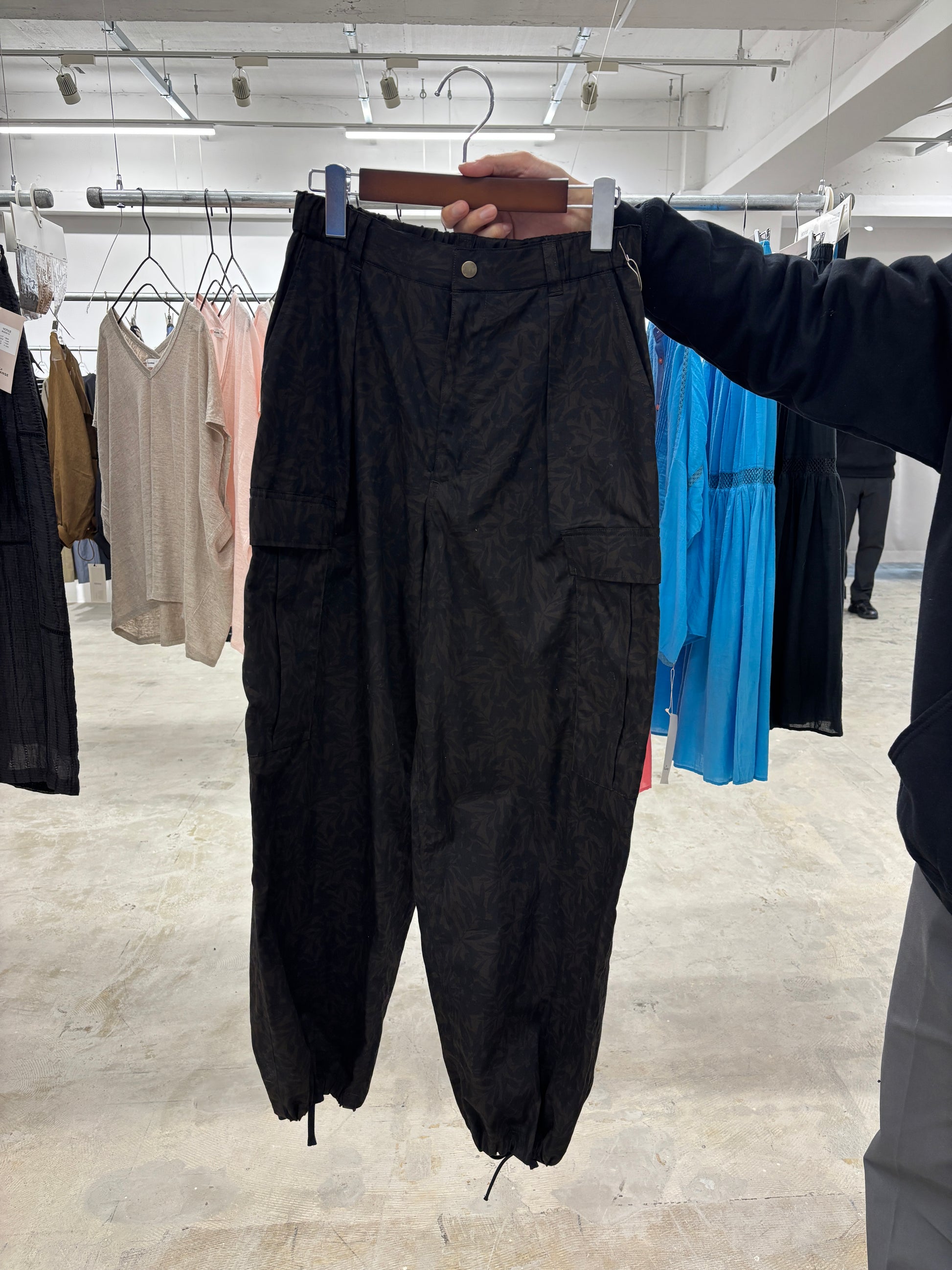 受付終了【予約販売】花柄プリントカーゴパンツ／8623505／LE MÉLANGE／2026 SS#2