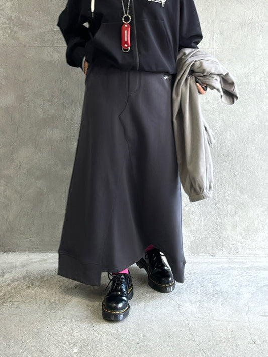 リメイクスウェットスカート／TRANOI