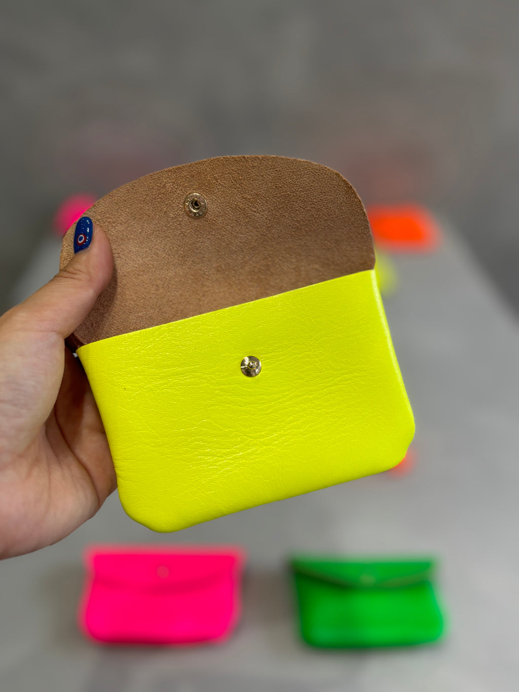 レザー横型マルチケース／SE220203