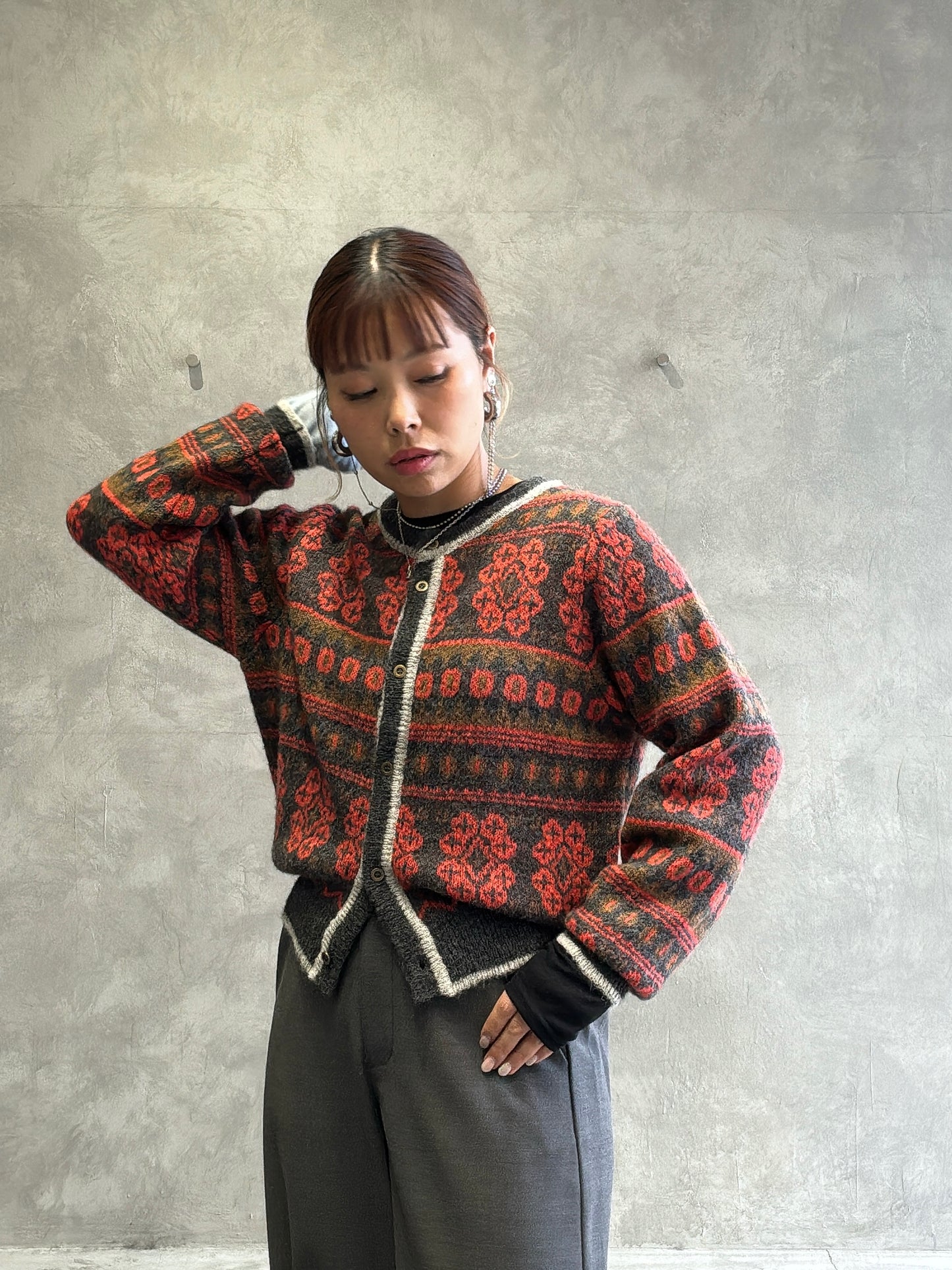 バイカラーインナーニット／LHELBIE