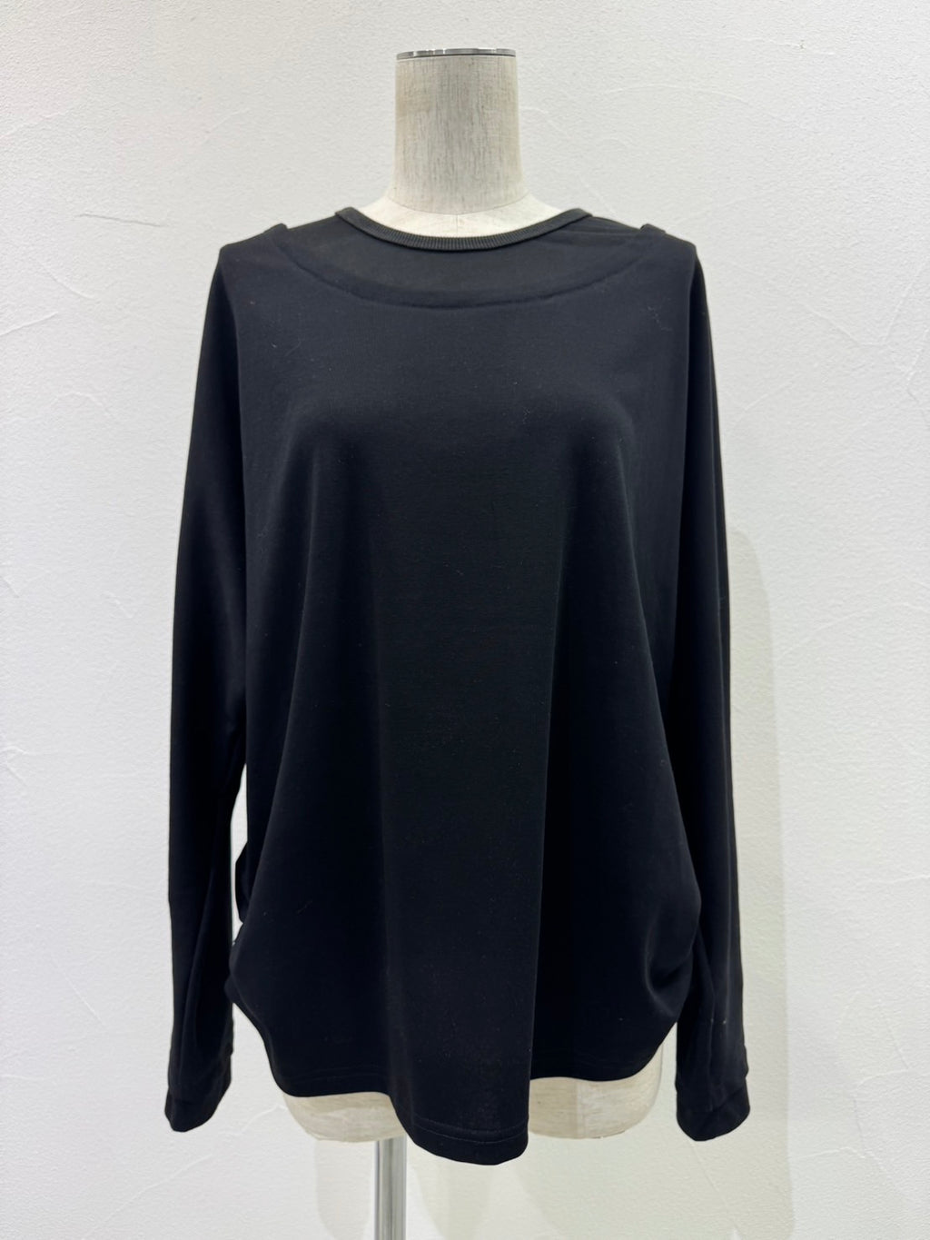 【予約⚡︎販売】レイヤーネックドルマンTOPS／604485／CYAN tokyo／2026 AW#1