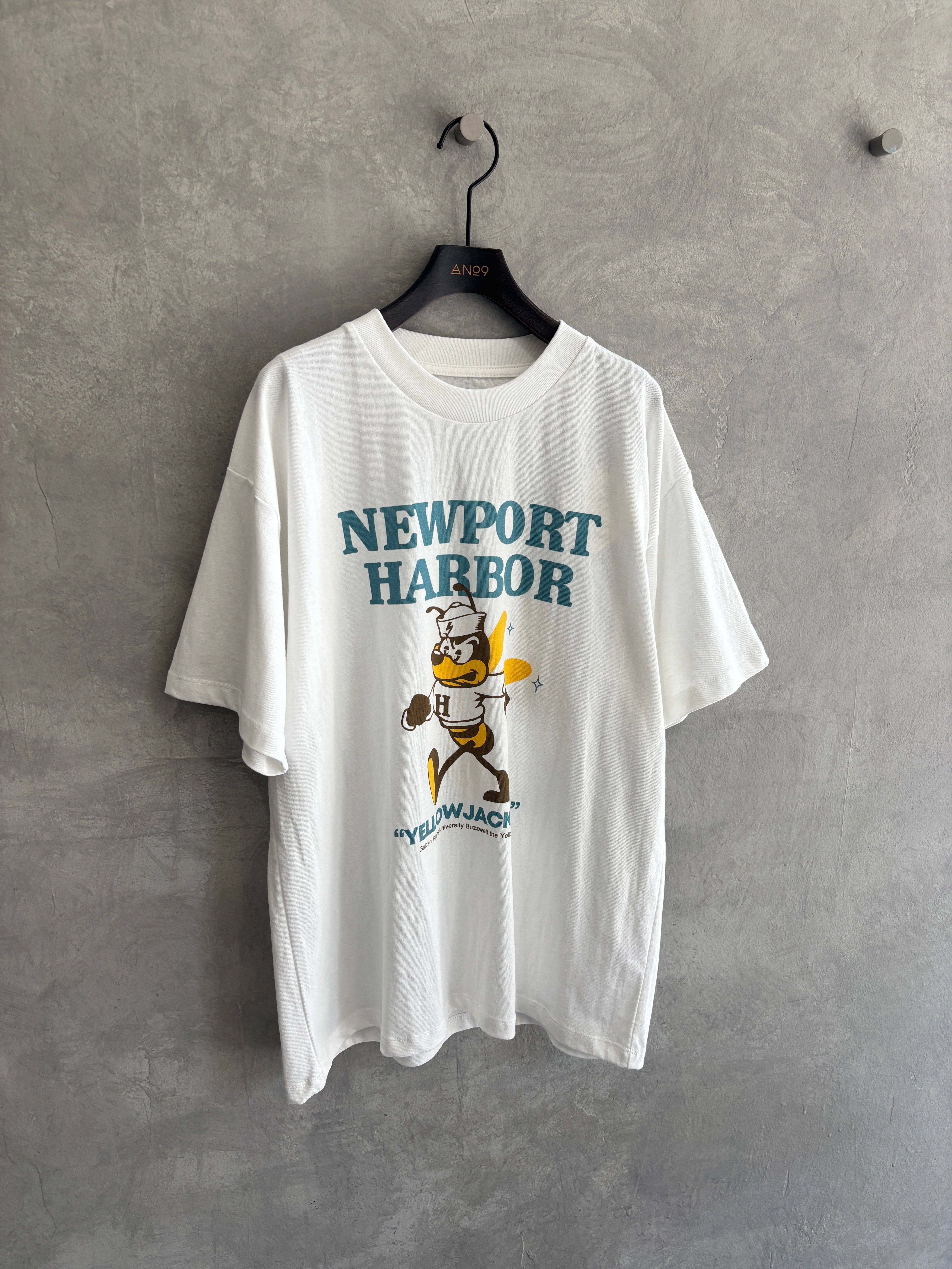 予約販売】men'sサイズ／NEWPORT HARBOR Tシャツ／ING – No.9-the Nines-