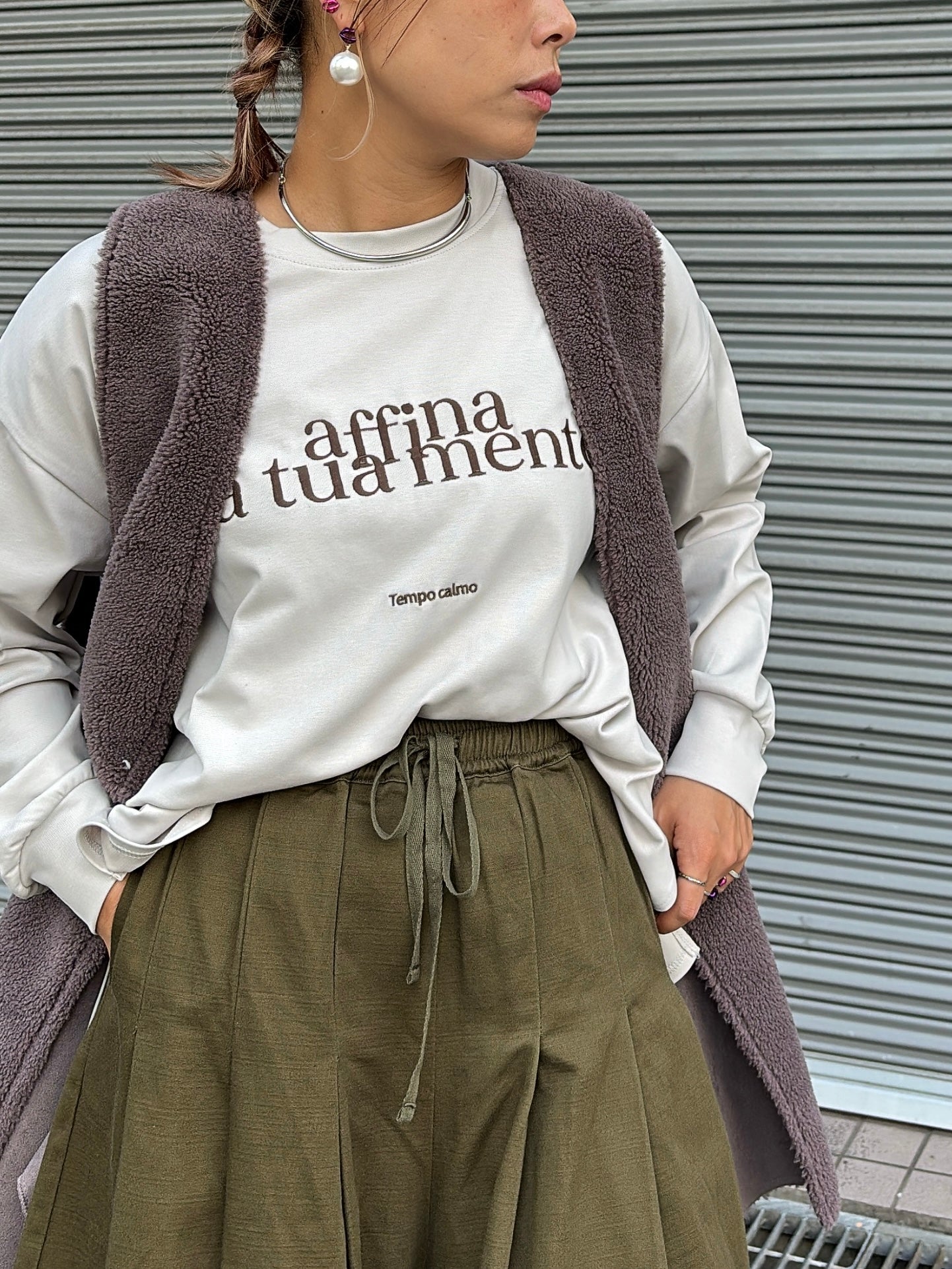 刺繍ロゴカットソー／Anna Kerry