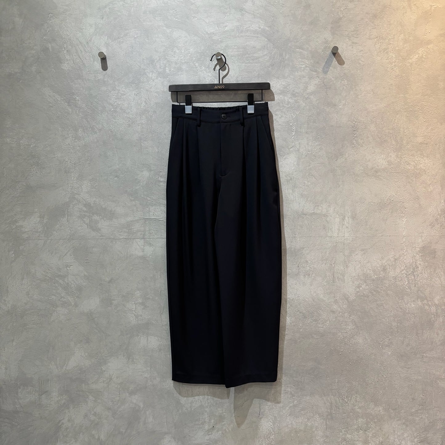 アンフォラパンツ／Anna Kerry