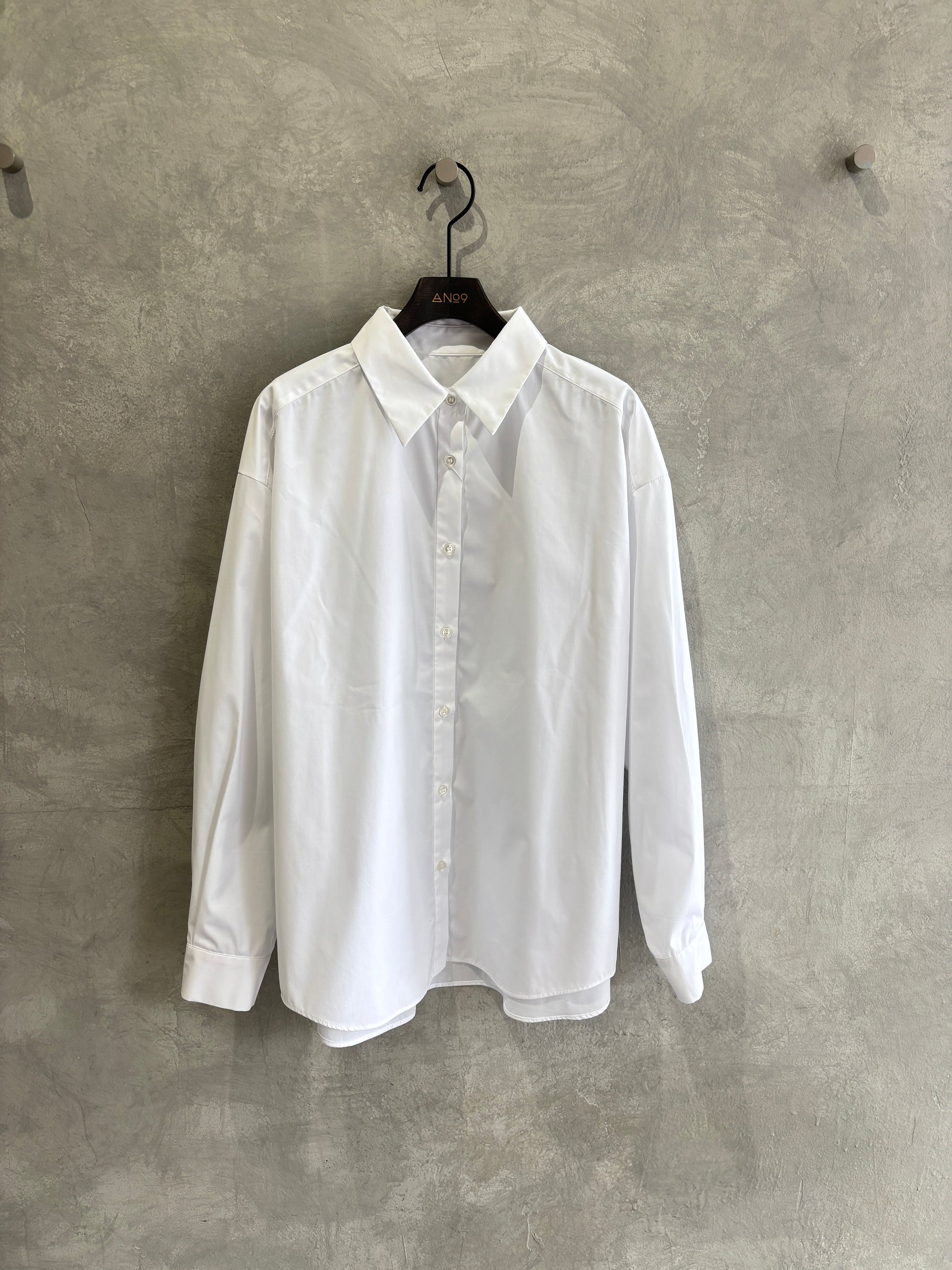 ギャザーぺプラム付きシャツ／VERSEAU