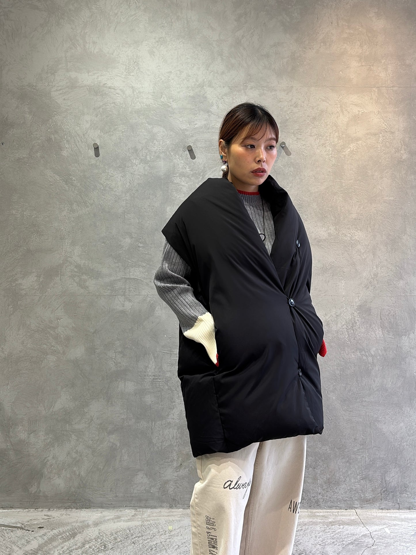 ストールライクダウンベスト／CYAN TOKYO