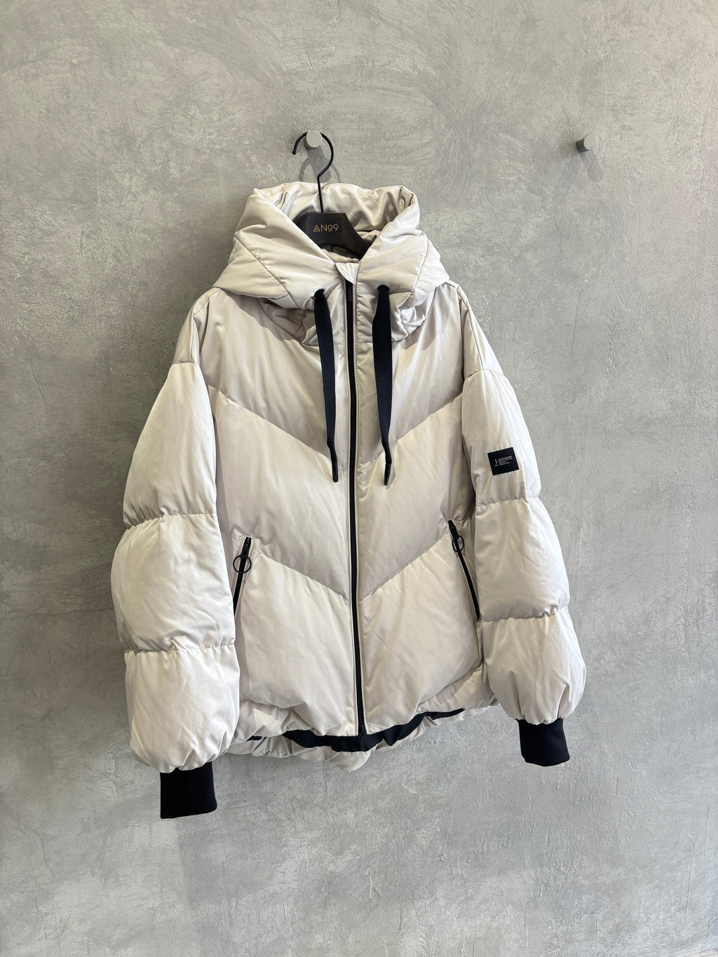 コクーンダウンジャケット／ayane