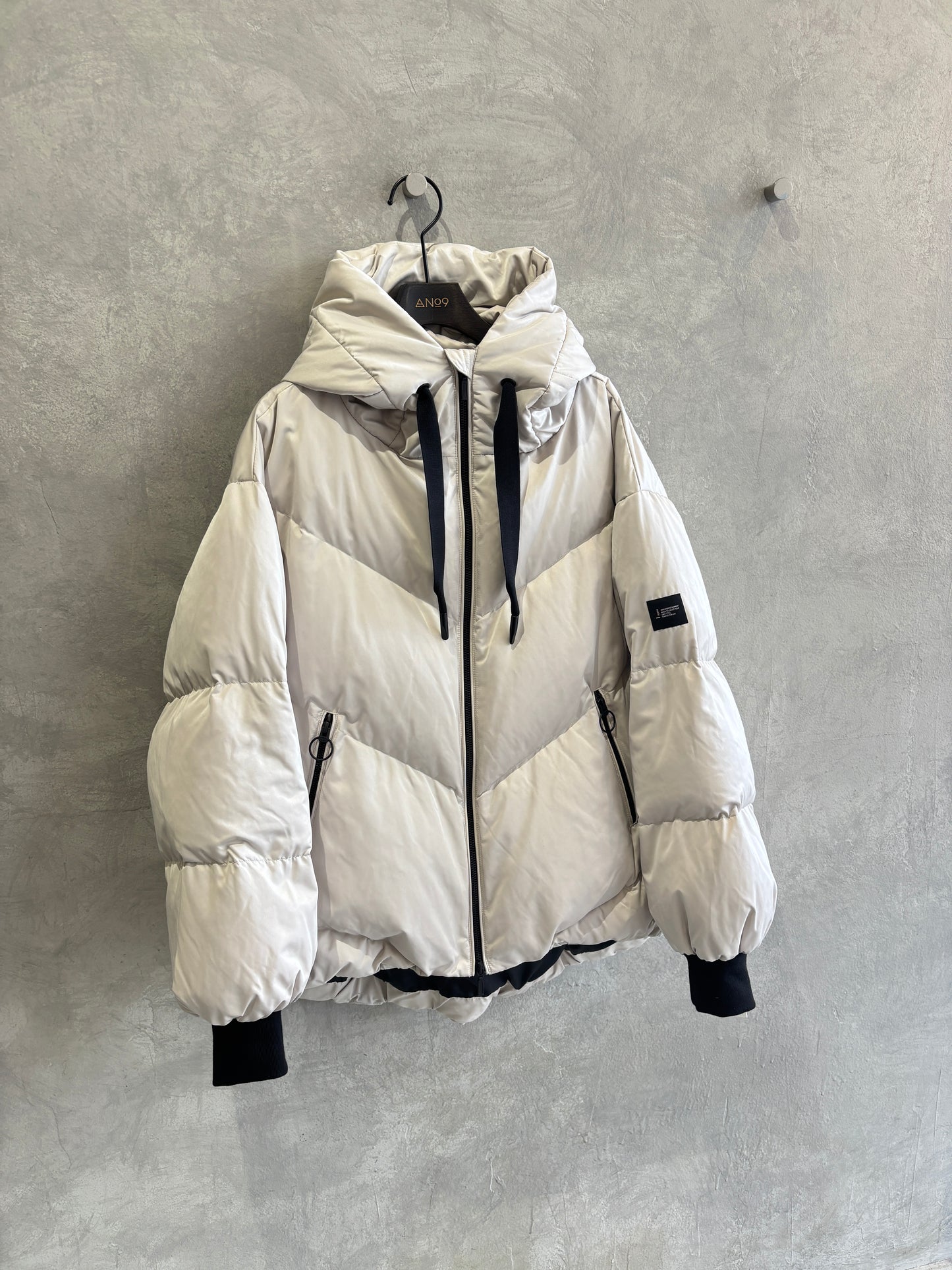 コクーンダウンジャケット／ayane